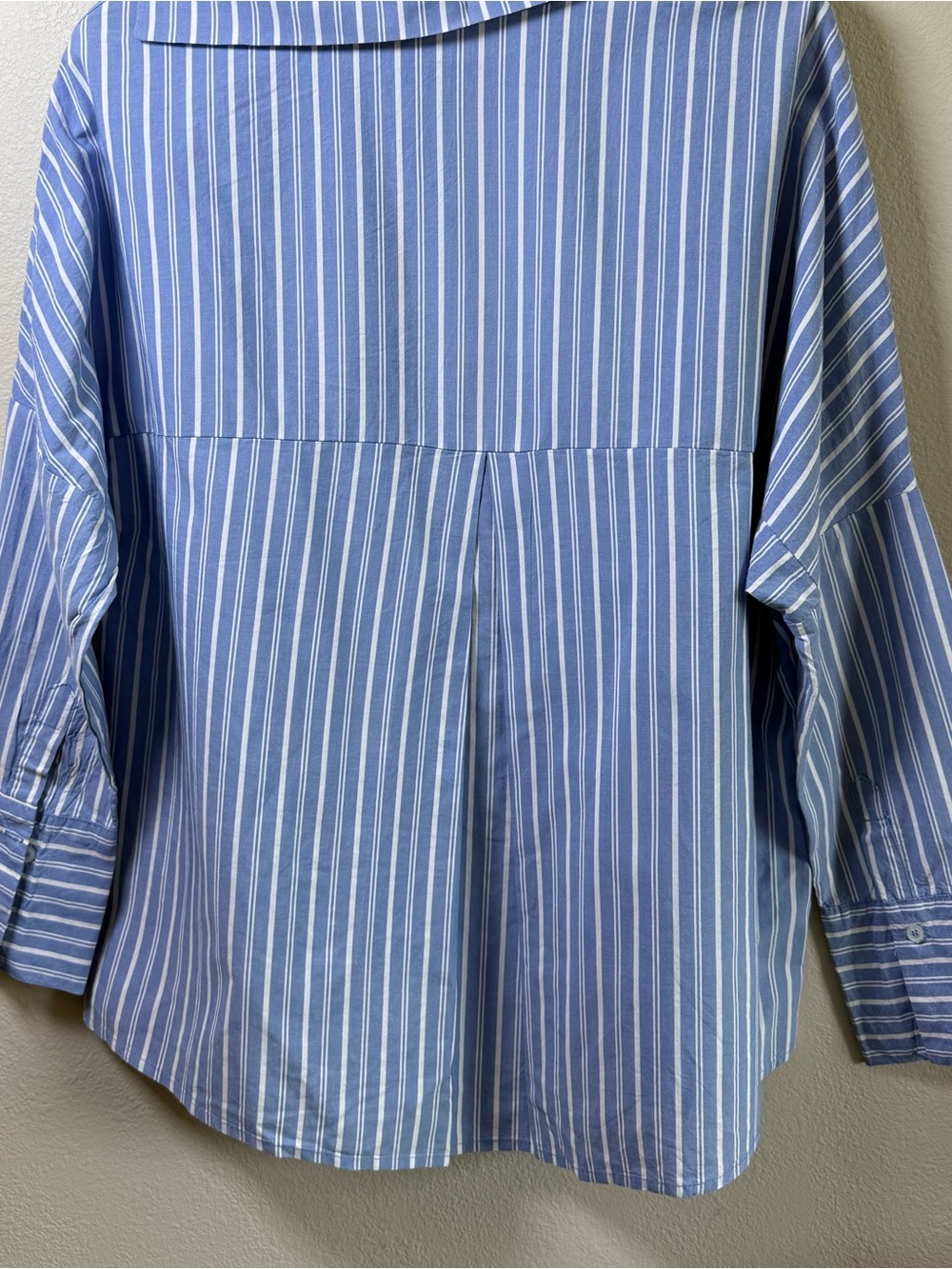 Gibson Asymmetrical Collar Blue White Stripe Top Cotton Blend Pullover Shirt LG - Picture 10 of 14